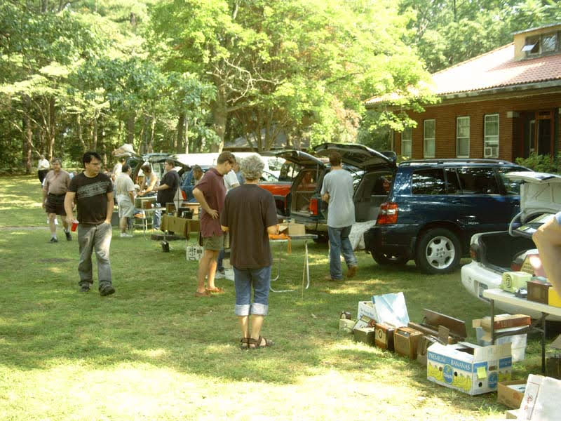 Pictures from the 2007 Summer Swapmeet.